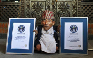 li-shortest-man-02206632