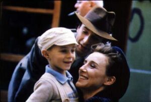 roberto_benigni_nicoletta_braschi_life_is_beautiful_001