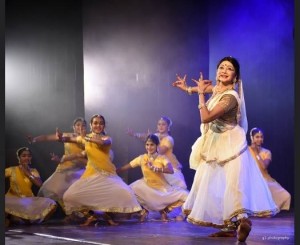 dancing-girls