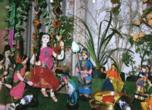 2008-Meenakshi on Oonjal