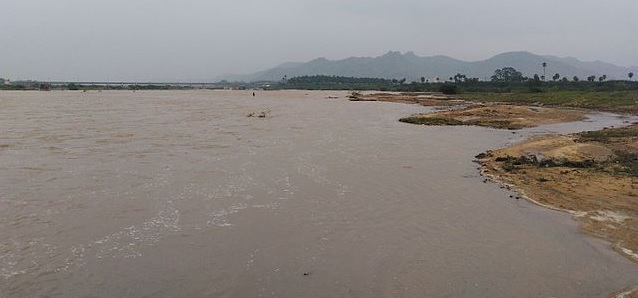 Palaru river Palar