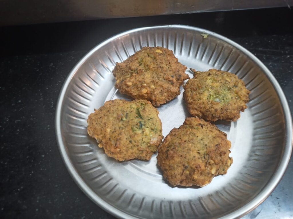 Pachai Payaru Masal Vadai