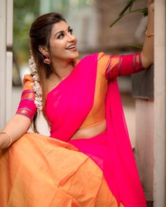 Yashika Anand 3